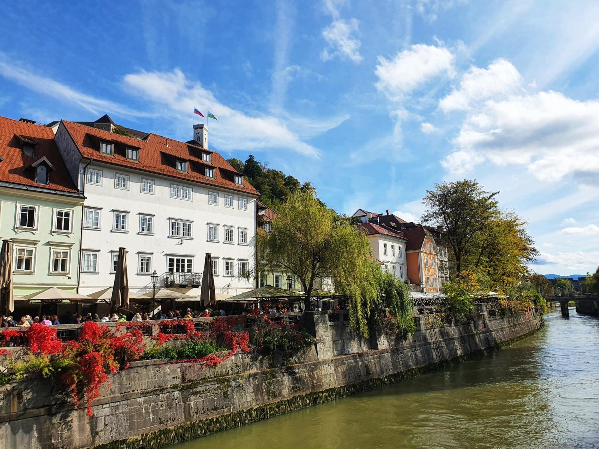 Riverside Elegance Ljubljana Exterior photo