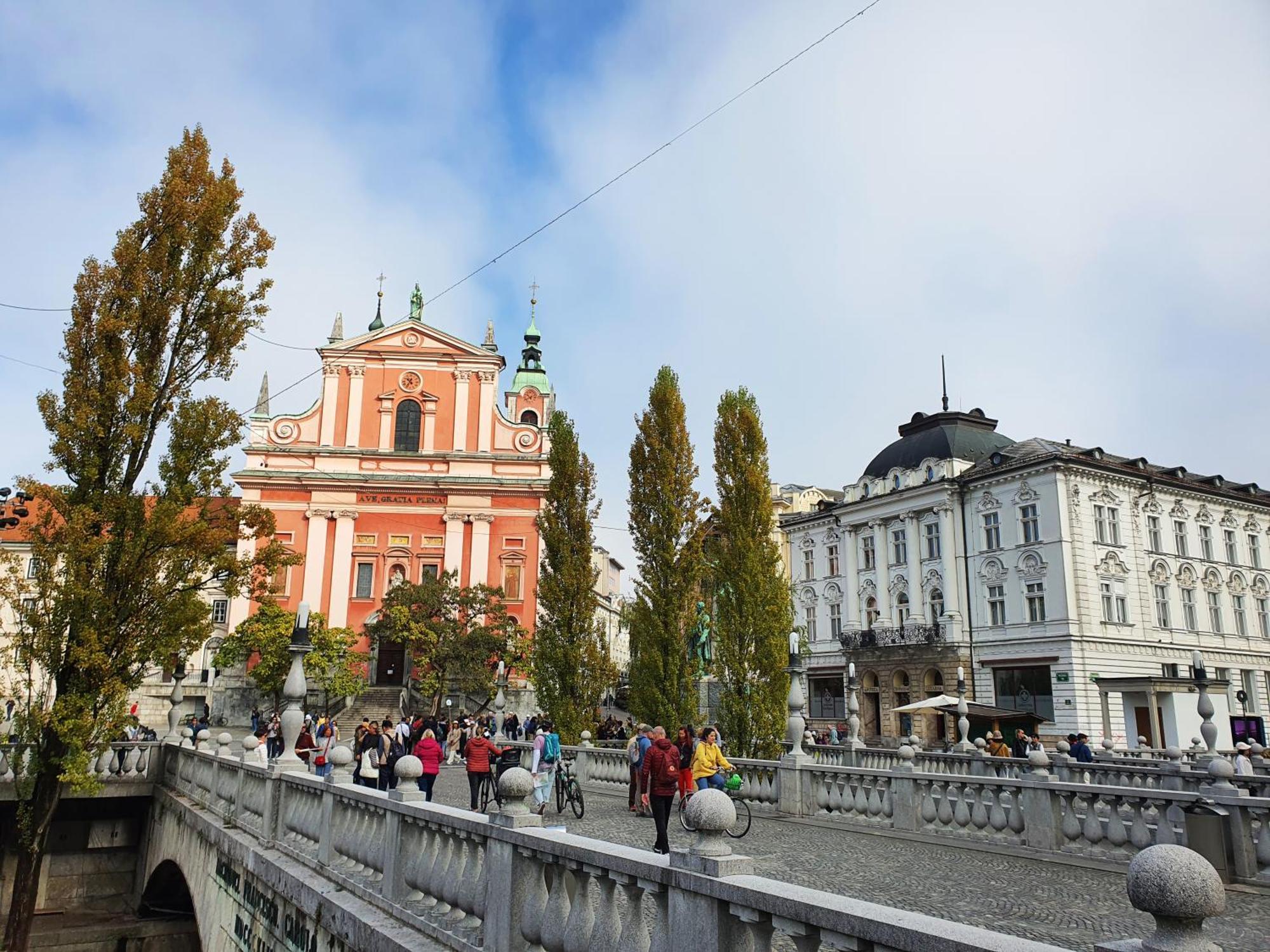 Riverside Elegance Ljubljana Exterior photo